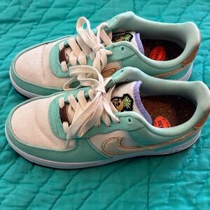 Nike special edition, Air Force 1 Teal and Cream Casual Sneakers women’s size 8